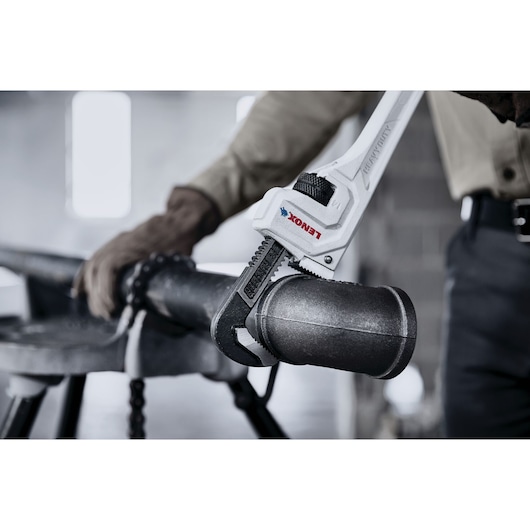14" Cast Iron Pipe Wrench